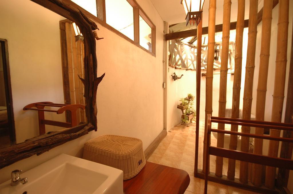 Momchailai Forest Retreat Kanchanaburi Dış mekan fotoğraf